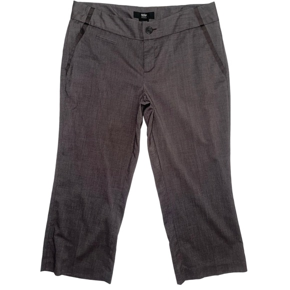 Women’s Dark Gray Mossimo Stretch Capri Bottoms 🖤 - Picture 1 of 17